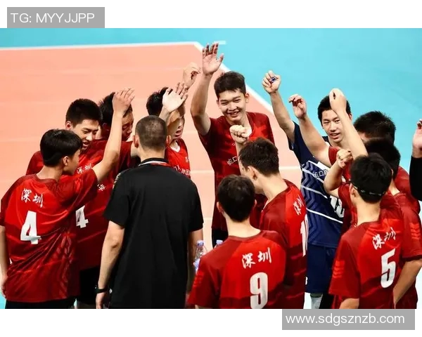 深圳排球队的个人能力揭秘：排球巨献背后的训练与成长之路